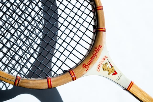 Tennis racket restringing